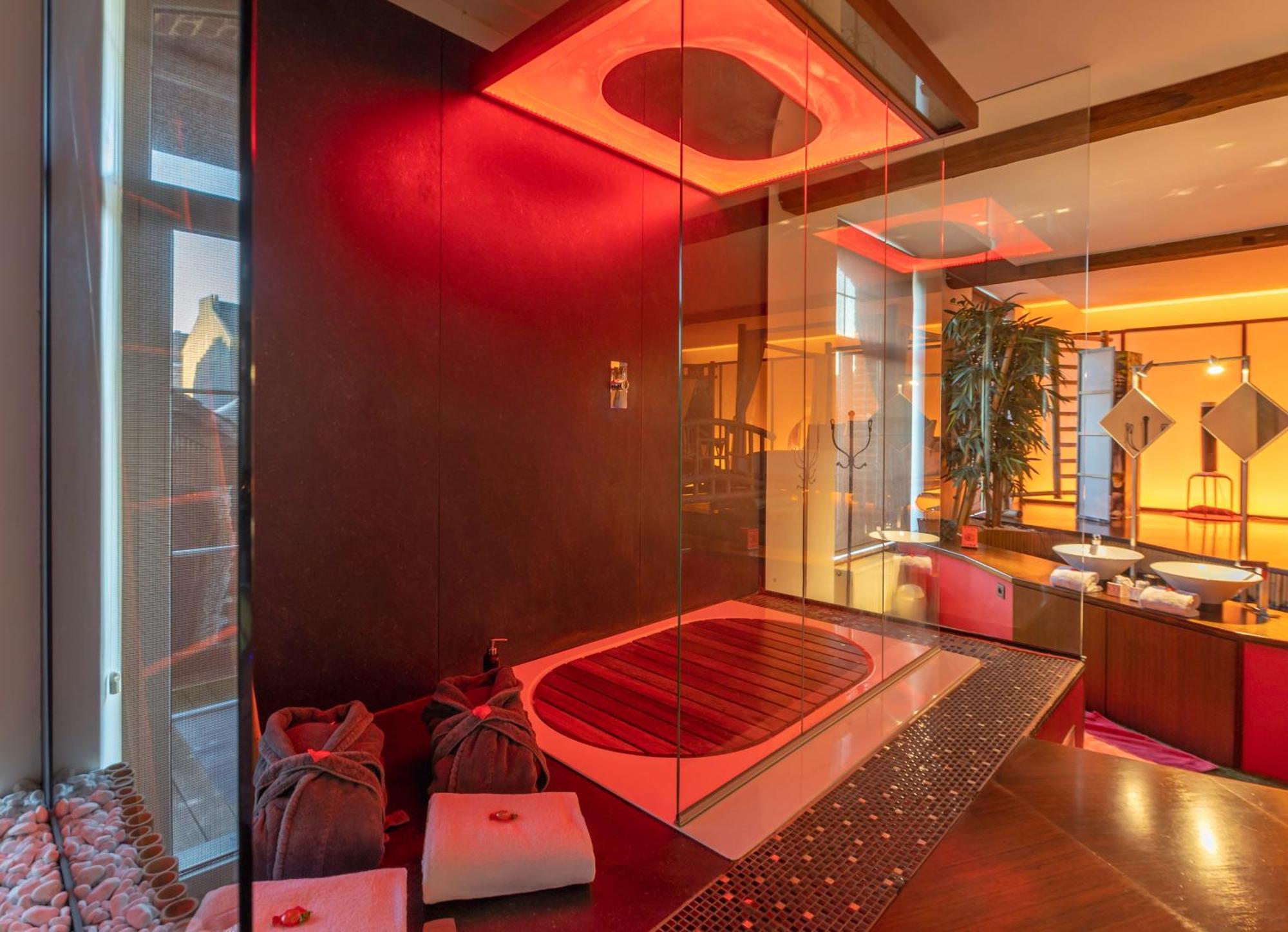 Le Baiser De Shogun Liebeshotel